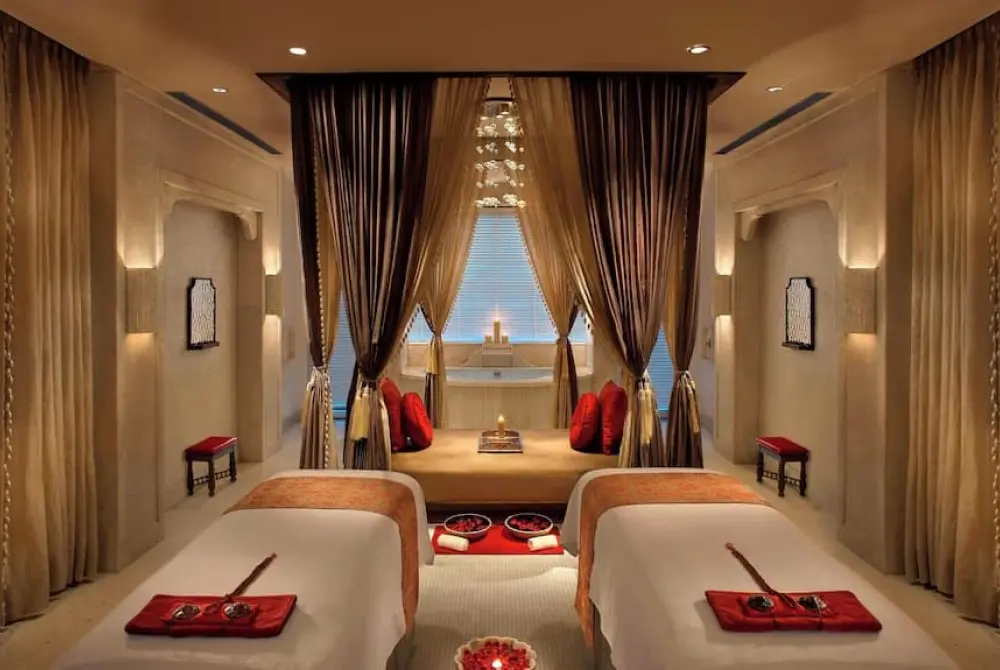 ITC Mughal Luxury Resort & Spa in Agra