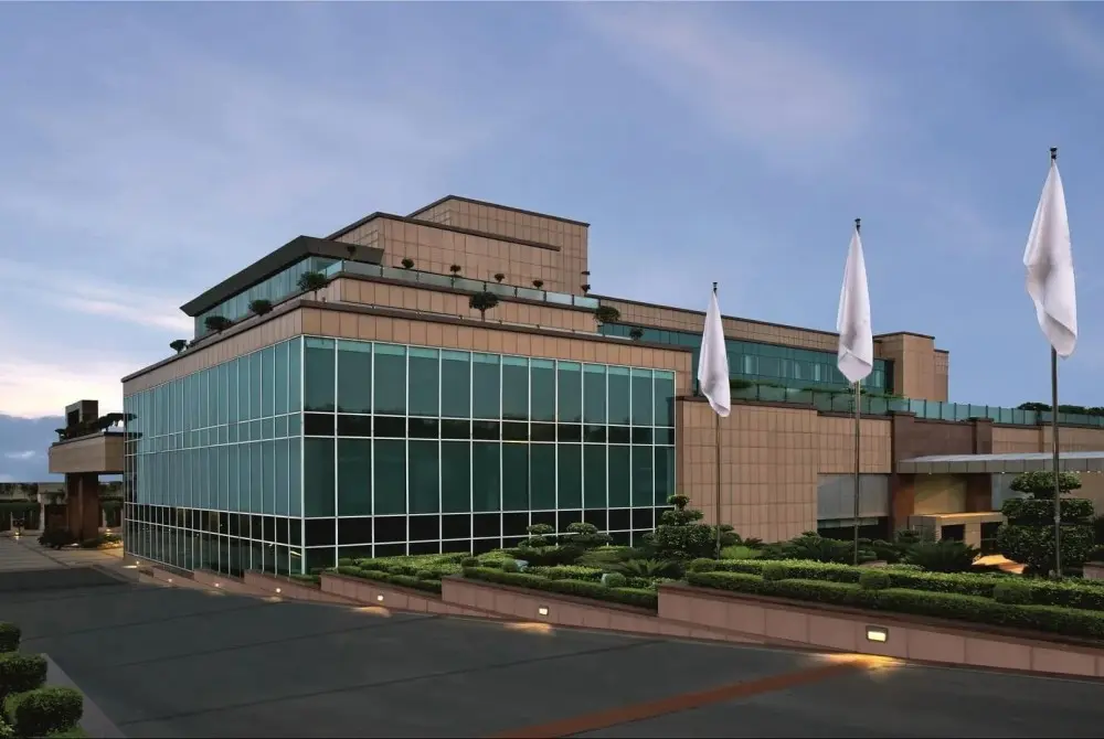 taj hotel & convention centre hotel in agra